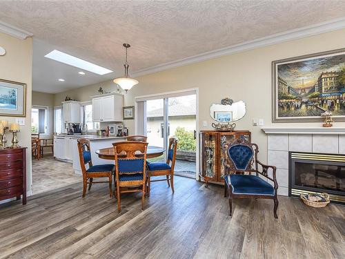 9-352 Douglas St, Comox, BC - Indoor Photo Showing Other Room With Fireplace