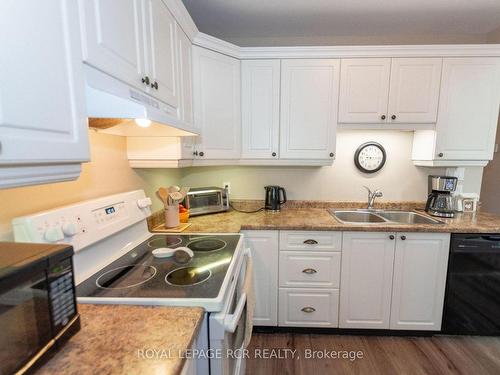 56 Princess St, Orangeville, ON - Indoor Photo Showing Kitchen With Double Sink