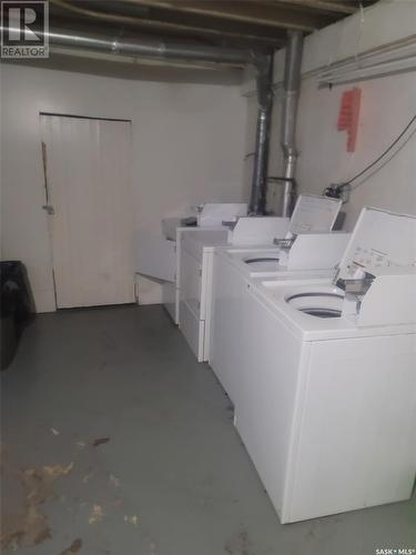 509 12Th Avenue, Estevan, SK - Indoor Photo Showing Laundry Room