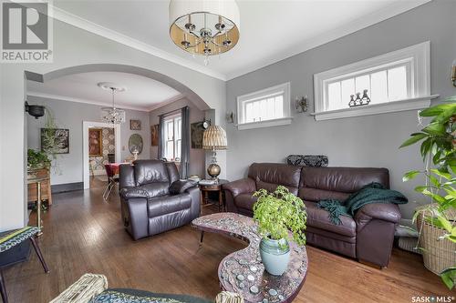 2053 Montreal Street, Regina, SK - Indoor Photo Showing Living Room