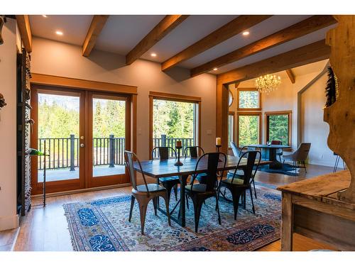 8751 Highway 6, Silverton, BC - Indoor Photo Showing Dining Room