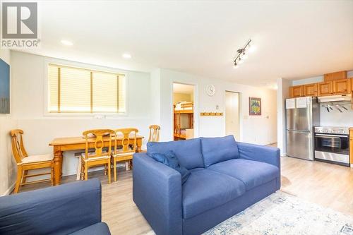 4559 Timberline Crescent Unit# 300, Fernie, BC - Indoor Photo Showing Living Room