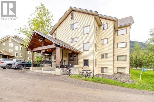 4559 Timberline Crescent Unit# 300, Fernie, BC - Outdoor