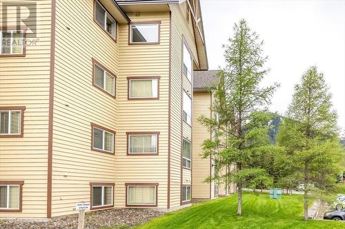 4559 Timberline Crescent Unit# 300, Fernie, BC - Outdoor