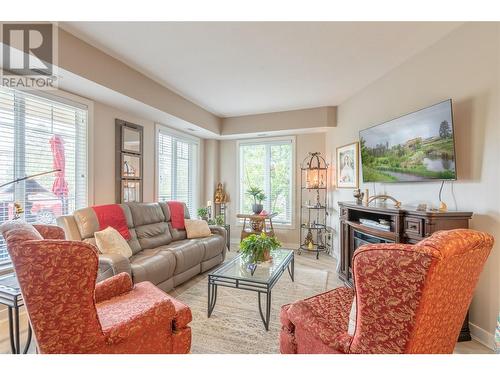 3645 Carrington Road Unit# 119, West Kelowna, BC - Indoor Photo Showing Living Room