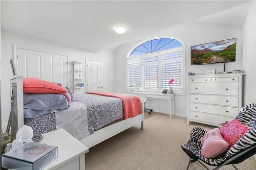 44 Chamomile Drive, Hamilton, ON - Indoor Photo Showing Bedroom