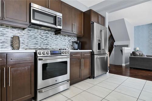 44 Chamomile Drive, Hamilton, ON - Indoor Photo Showing Kitchen With Stainless Steel Kitchen