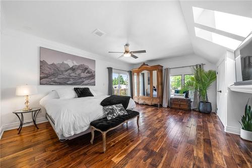 Master suite, skylights, sliding doors to balcony - 47 Ivy Lea Place, Hamilton, ON - Indoor Photo Showing Bedroom