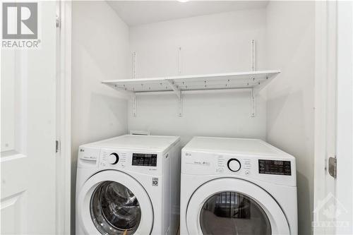 124 Cranesbill Road, Ottawa, ON - Indoor Photo Showing Laundry Room