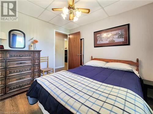 132 Maple Drive, Northern Bruce Peninsula, ON - Indoor Photo Showing Bedroom