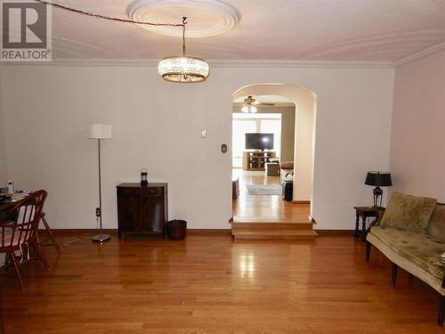 87 River Rd, Sault Ste Marie, ON - Indoor Photo Showing Living Room