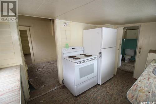 594 2Nd Street E, Shaunavon, SK - Indoor Photo Showing Kitchen