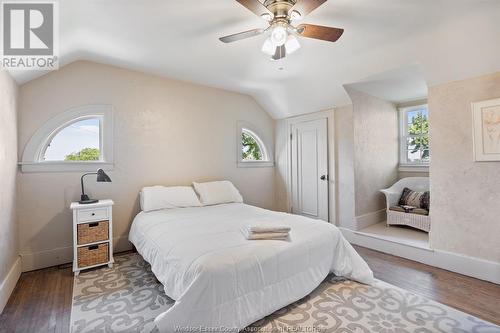 7505 Riverside Drive East, Windsor, ON - Indoor Photo Showing Bedroom