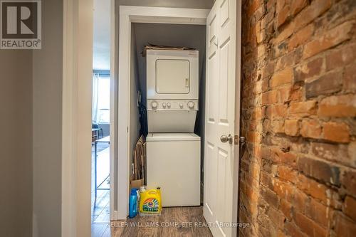 165 Emerald Street N, Hamilton, ON - Indoor Photo Showing Laundry Room