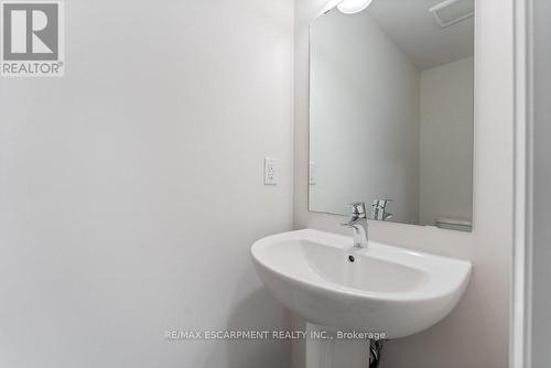 73 - 2 Willow Street, Brant (Paris), ON - Indoor Photo Showing Bathroom