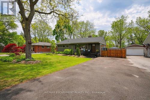 16 Church Street, Hamilton (Waterdown), ON - Outdoor