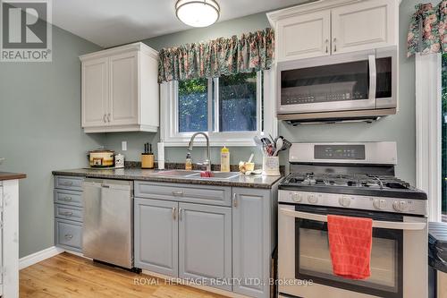 8 - 15 Winchester Drive N, Greater Napanee, ON - Indoor Photo Showing Kitchen With Double Sink