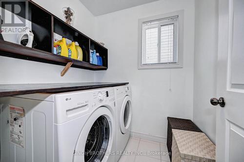 23 Timber Creek Crescent, Cambridge, ON - Indoor Photo Showing Laundry Room