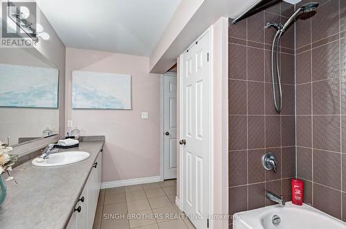 23 Timber Creek Crescent, Cambridge, ON - Indoor Photo Showing Bathroom