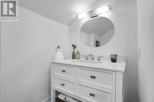 839 Maitland Street, London, ON - Indoor Photo Showing Bathroom