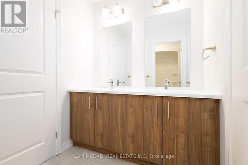 47 Hildred Street, Welland, ON - Indoor Photo Showing Bathroom