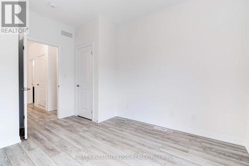 26 - 261 Woodbine Avenue, Kitchener, ON - Indoor Photo Showing Other Room