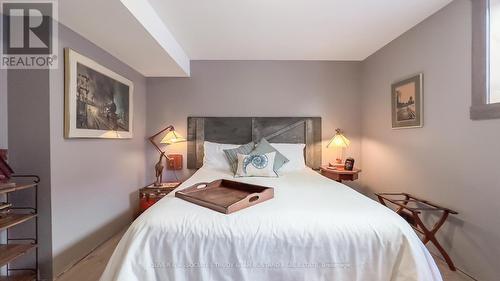 68 Deerfield Road, Lambton Shores (Grand Bend), ON - Indoor Photo Showing Bedroom