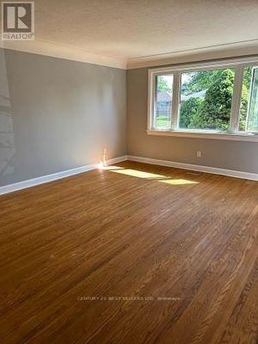 37 Welbourn Drive, Hamilton, ON - Indoor Photo Showing Other Room