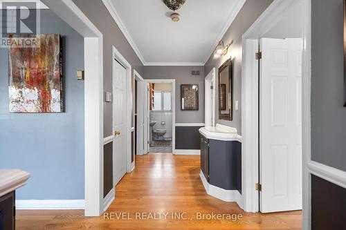 11 Meadowvale Drive, St. Catharines, ON - Indoor Photo Showing Other Room