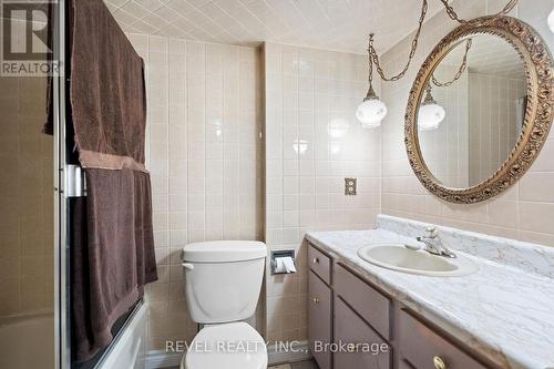 11 Meadowvale Drive, St. Catharines, ON - Indoor Photo Showing Bathroom