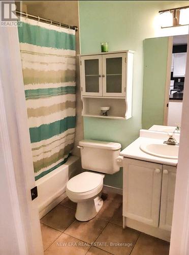 210 - 4198 Dundas Street W, Toronto, ON - Indoor Photo Showing Bathroom