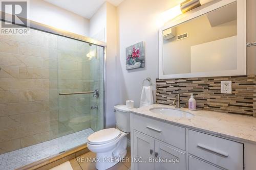 4511 Queen Street, Niagara Falls, ON - Indoor Photo Showing Bathroom