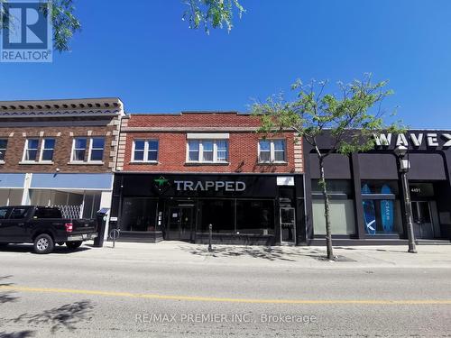 4511 Queen Street, Niagara Falls, ON - Outdoor With Facade