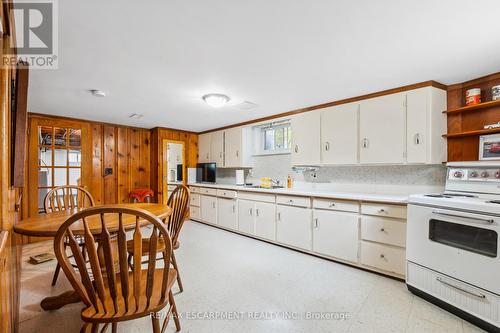 6299 Guelph Line, Burlington, ON - Indoor Photo Showing Kitchen