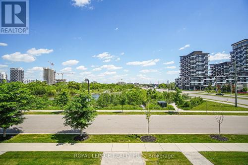 214 - 210 Sabina Drive, Oakville, ON - Outdoor With View