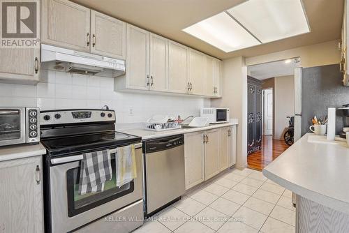 1681 - 1 Greystone Walk Drive, Toronto, ON - Indoor Photo Showing Kitchen
