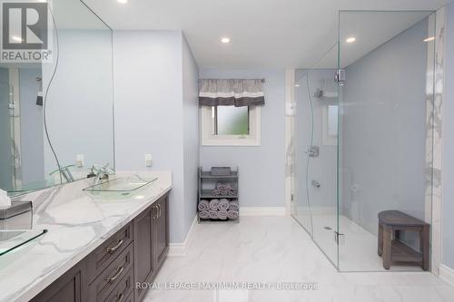 35 Lorengate Place, Vaughan (Islington Woods), ON - Indoor Photo Showing Bathroom