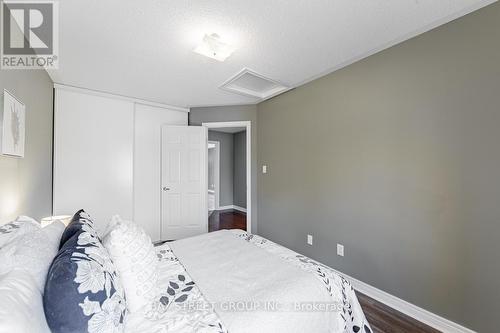 56 Ulson Drive, Richmond Hill, ON - Indoor Photo Showing Bedroom