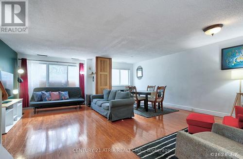 135 - 4001 Don Mills Road, Toronto, ON - Indoor Photo Showing Living Room