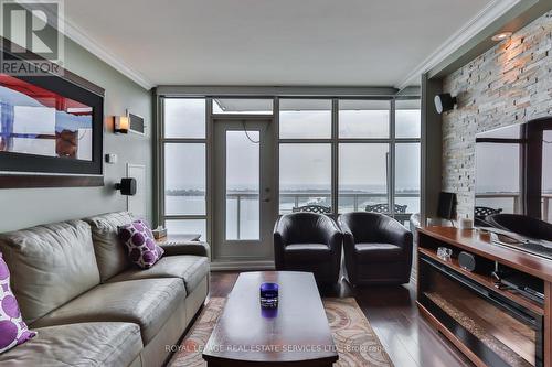 3910 - 35 Mariner Terrace, Toronto, ON - Indoor Photo Showing Living Room