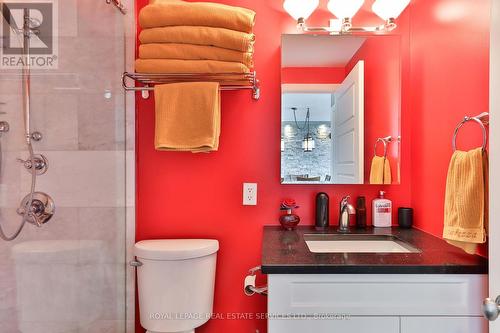 3910 - 35 Mariner Terrace, Toronto, ON - Indoor Photo Showing Bathroom