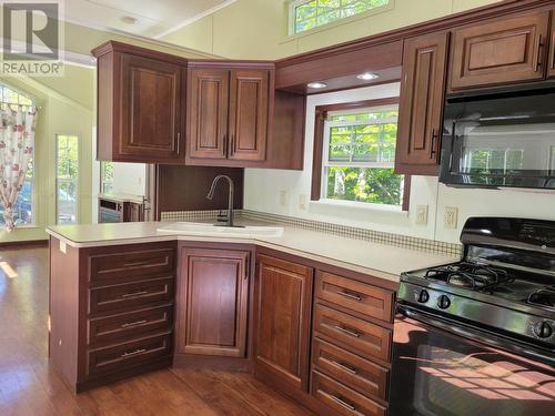 626 Airport Rd # 214, Sault Ste. Marie, ON - Indoor Photo Showing Kitchen