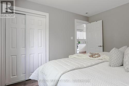 128 Wakeford Road, Kawartha Lakes, ON - Indoor Photo Showing Bedroom
