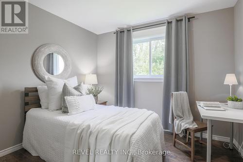 128 Wakeford Road, Kawartha Lakes, ON - Indoor Photo Showing Bedroom