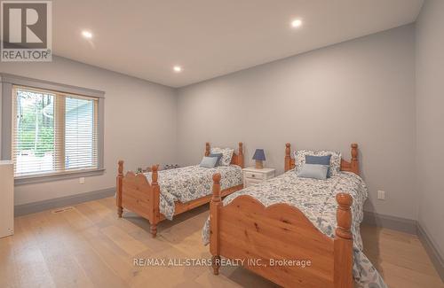 228 Riverside Drive, Kawartha Lakes (Bobcaygeon), ON - Indoor Photo Showing Bedroom