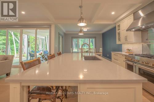 228 Riverside Drive, Kawartha Lakes (Bobcaygeon), ON - Indoor Photo Showing Kitchen With Upgraded Kitchen