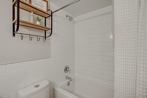 1425 Ghent Avenue|Unit #901, Burlington, ON - Indoor Photo Showing Bathroom