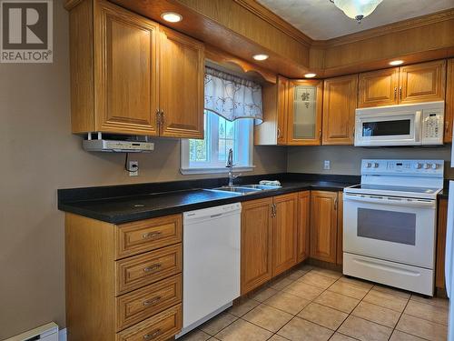 18 Doucet Place, Marystown, NL - Indoor Photo Showing Kitchen With Double Sink