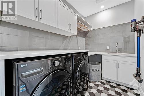 l - 536 Leimerk Court, Manotick, ON - Indoor Photo Showing Laundry Room