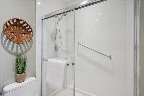 1998 Ironstone Drive|Unit #408, Burlington, ON - Indoor Photo Showing Bathroom